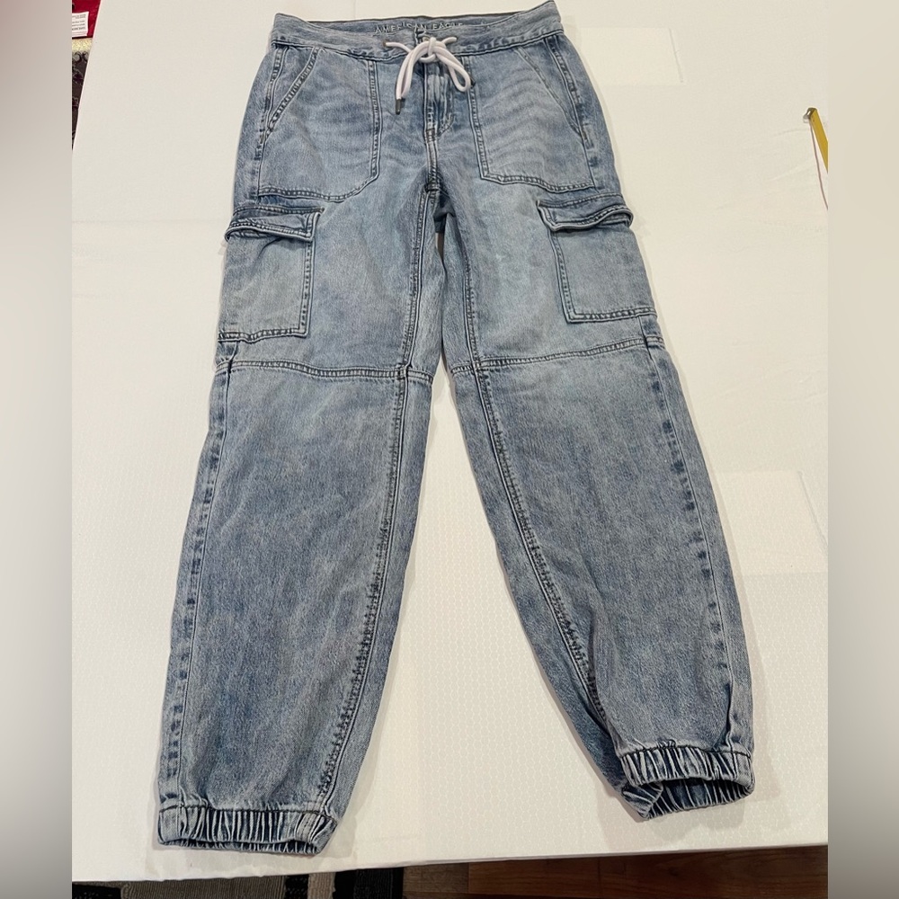 American Eagle Outfitters Light Blue Denim Jeans